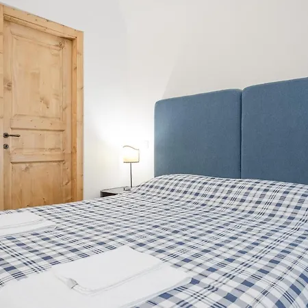 Residenza De Gemmis 3* Альтамура