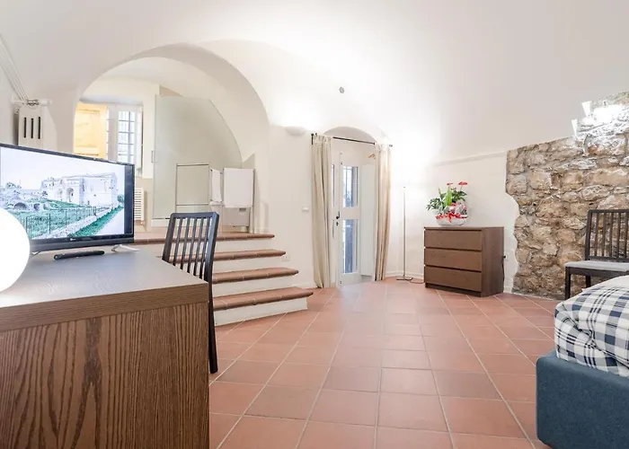 Residenza De Gemmis 3* אלטאמורה