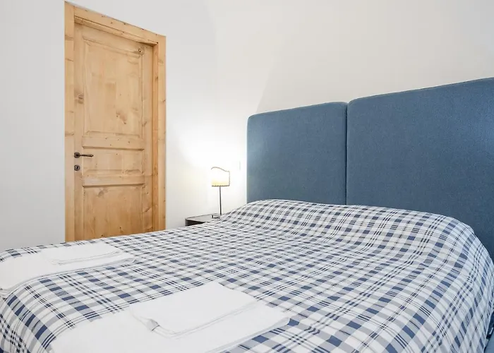 Residenza De Gemmis 3* אלטאמורה