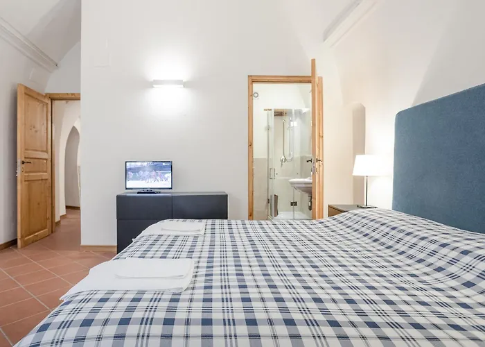 Residenza De Gemmis אלטאמורה