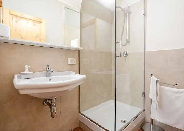 Residenza De Gemmis בית הארחה